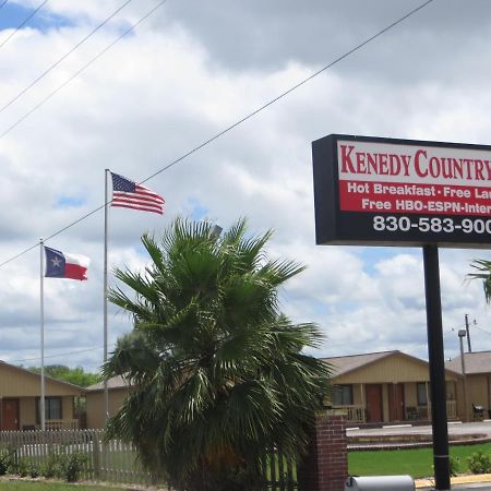 Kenedy Country Inn Bagian luar foto